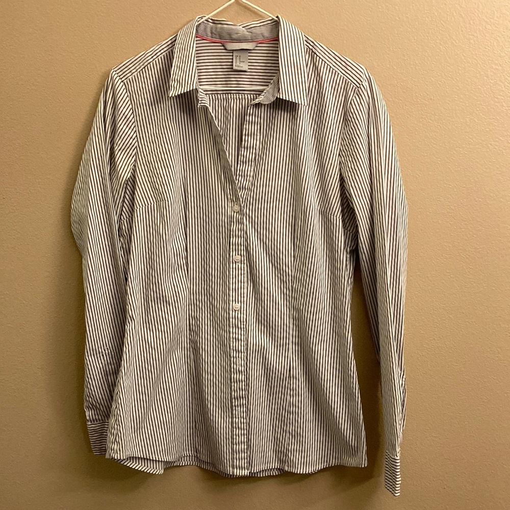 H&M size 12 gray and white stripe button down long sleeve shirt